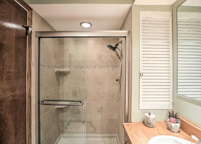 Casa vacanze Spacious Family Estates W/ Hot Tub! *