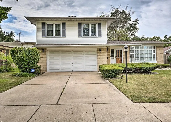 Spacious Family Estates W/ Hot Tub! Casa vacanze