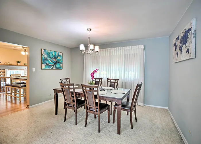 Casa vacanze Spacious Family Estates W/ Hot Tub! *
